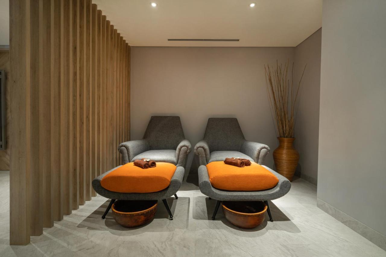 ג'קרטה Harris Suites Puri Mansion מראה חיצוני תמונה