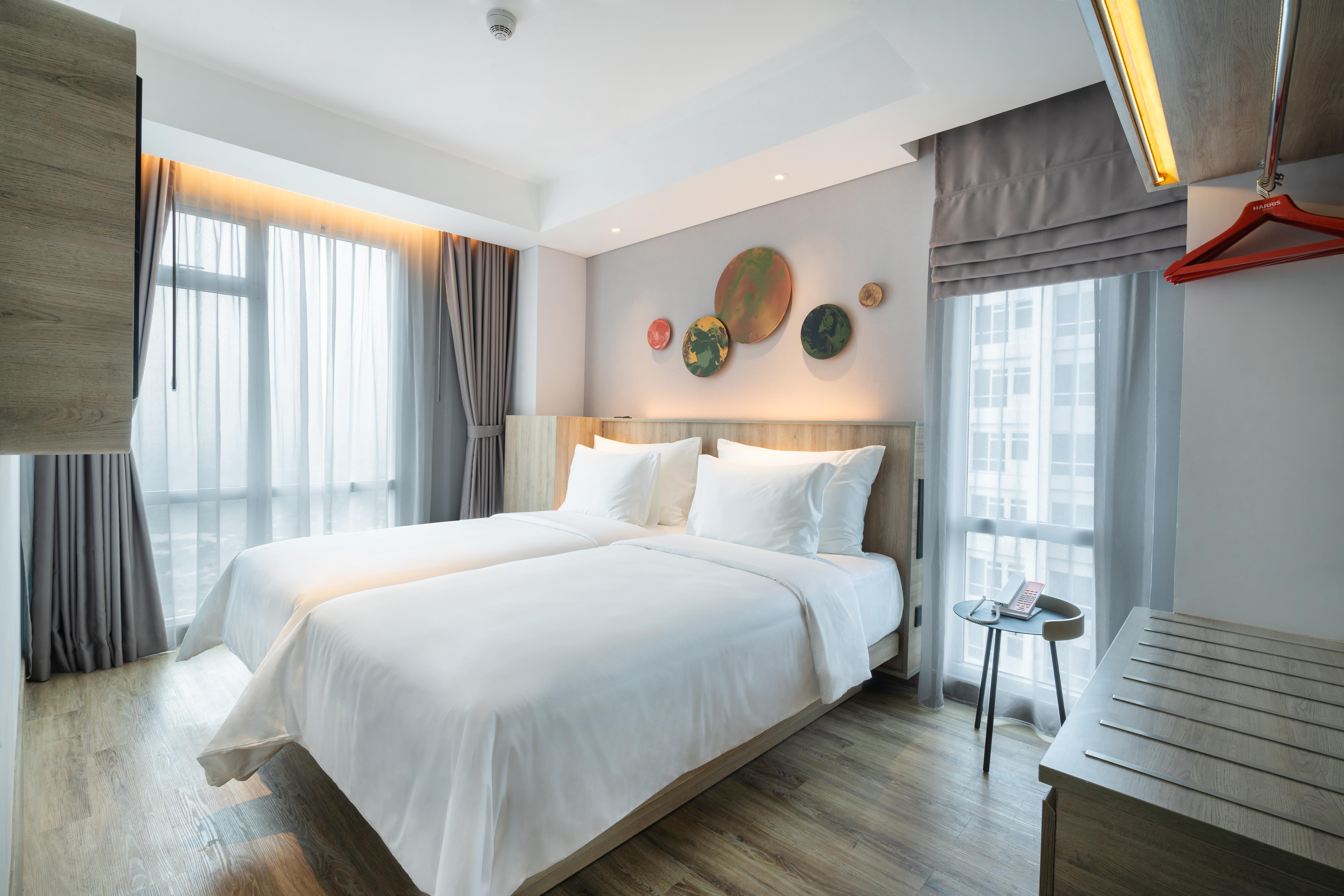 ג'קרטה Harris Suites Puri Mansion מראה חיצוני תמונה