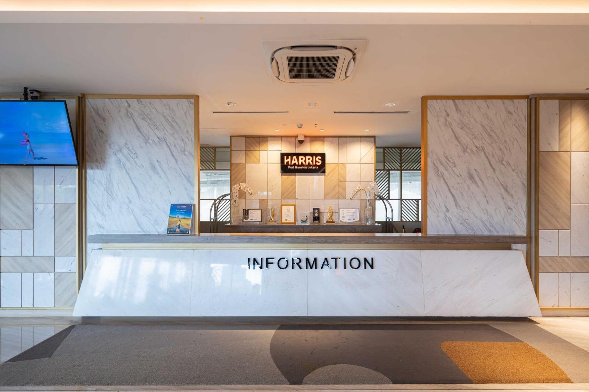 ג'קרטה Harris Suites Puri Mansion מראה חיצוני תמונה