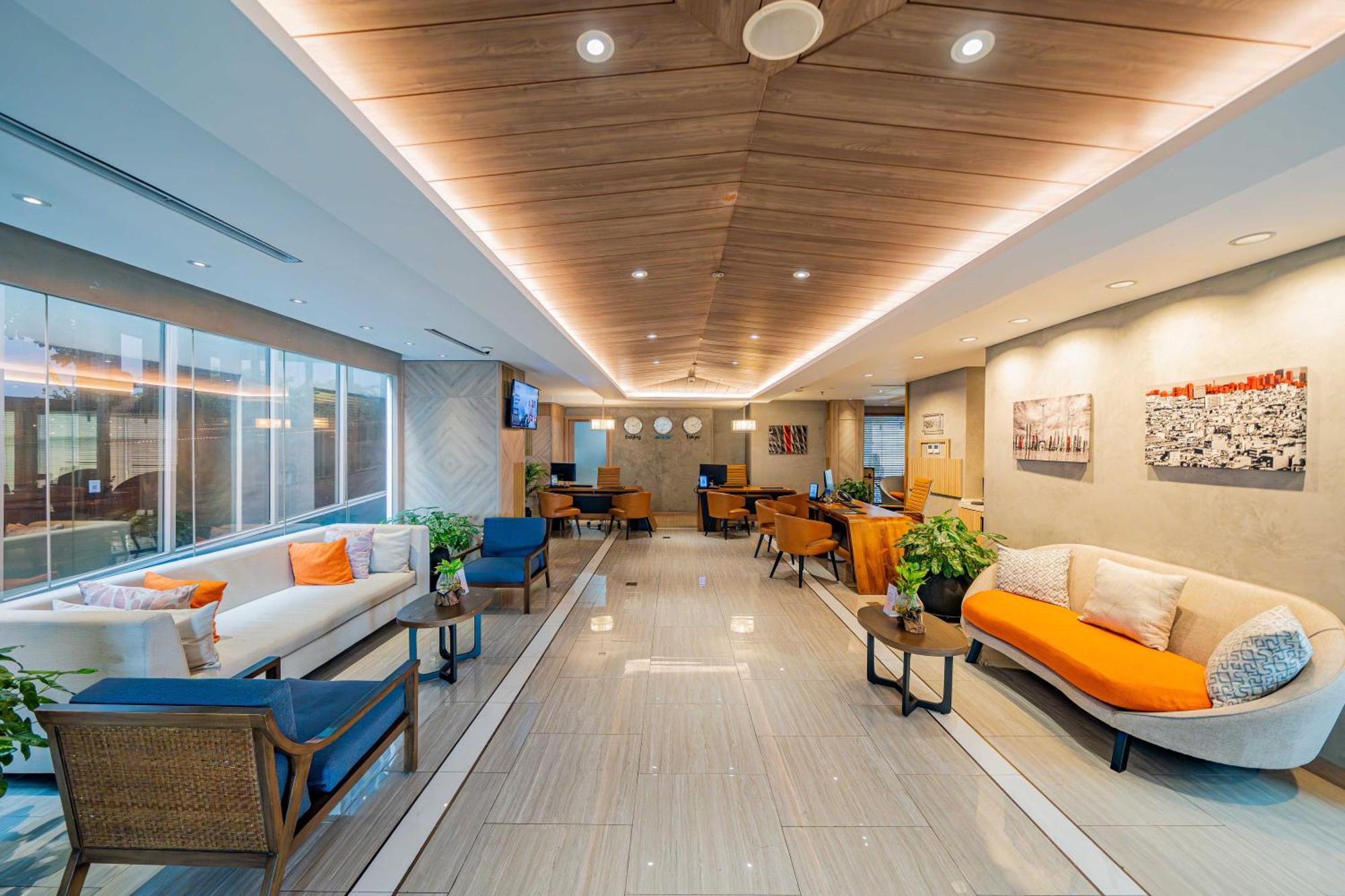 ג'קרטה Harris Suites Puri Mansion מראה חיצוני תמונה
