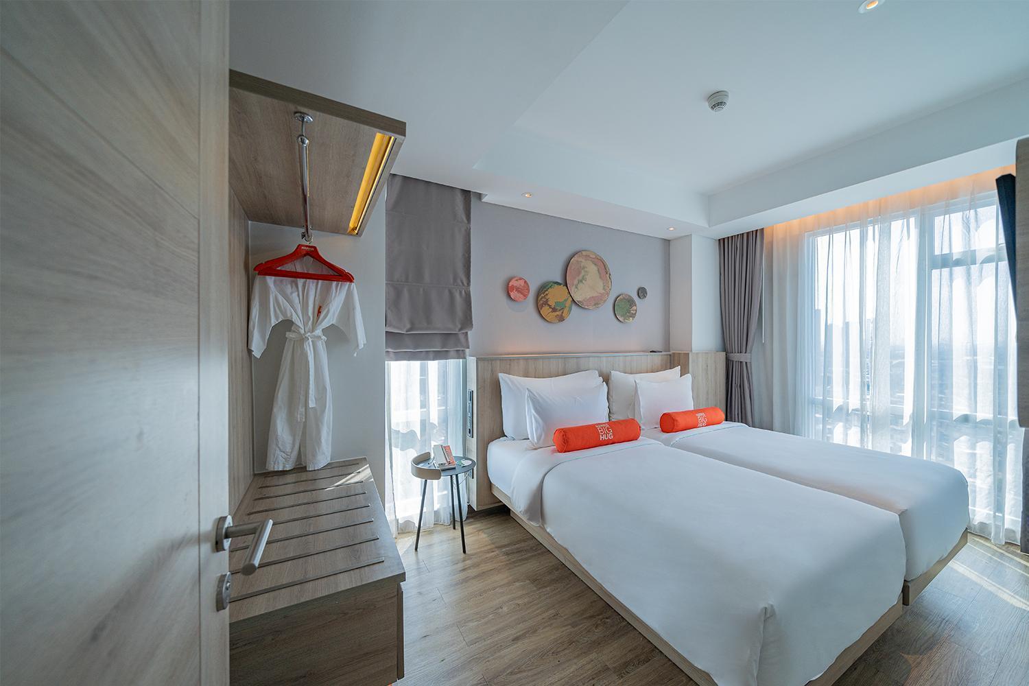 ג'קרטה Harris Suites Puri Mansion מראה חיצוני תמונה